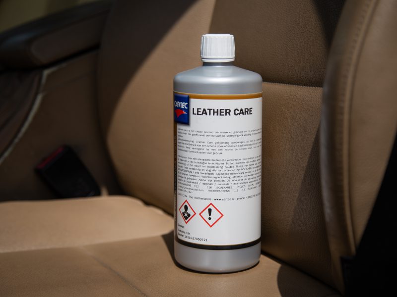 Cleaning the car interior in 5 steps 