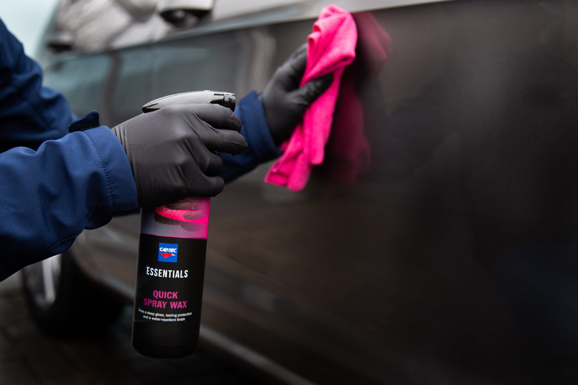 Car exterior care with the Essentials Cartec World